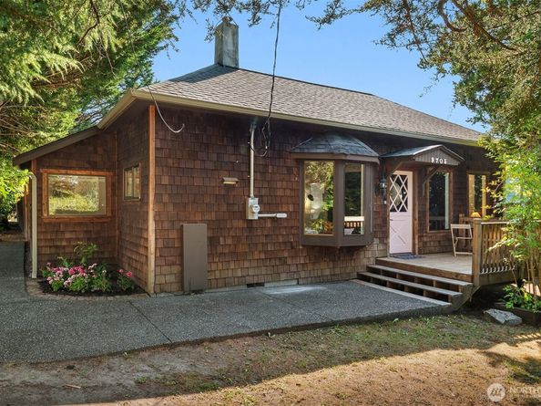 9705 SW Burton Drive, Vashon WA 98070