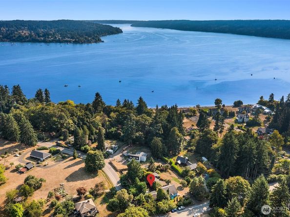 9705 SW Burton Drive, Vashon WA 98070