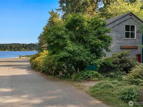 9705 SW Burton Drive, Vashon WA 98070