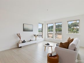 827 Hiawatha Place S 402, Seattle WA 98144