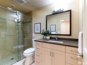 17134 NE 8th Place, Bellevue WA 98008