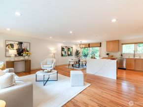 17134 NE 8th Place, Bellevue WA 98008