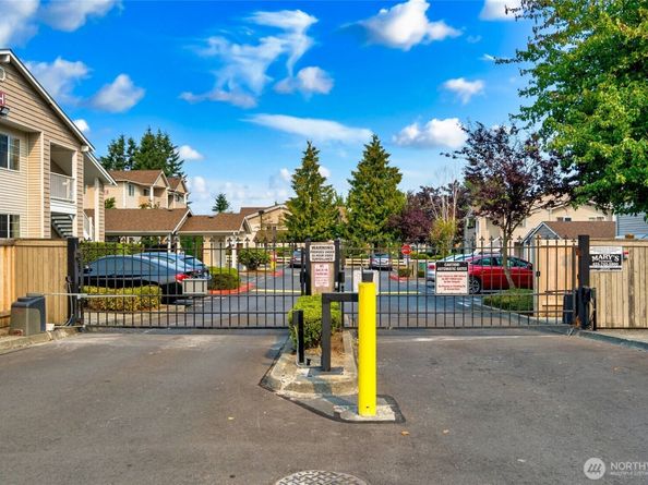 1001 W Casino Road F201, Everett WA 98204