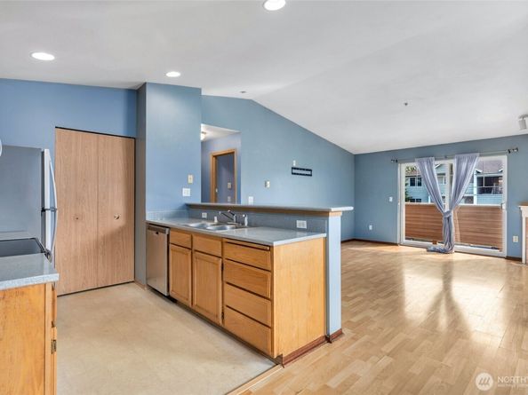 1001 W Casino Road F201, Everett WA 98204