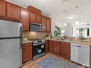 14915 38th Drive SE JJ1180, Bothell WA 98012