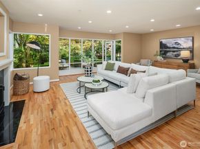 8300 SE 82nd Street, Mercer Island WA 98040