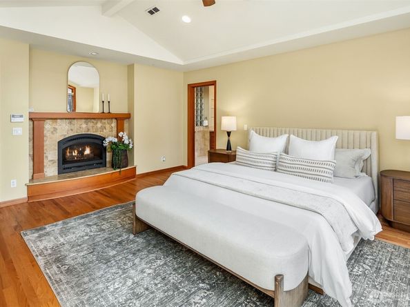 8300 SE 82nd Street, Mercer Island WA 98040