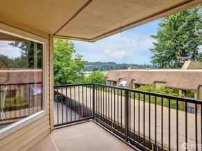921 Pershing Ave 101, Bremerton WA 98312