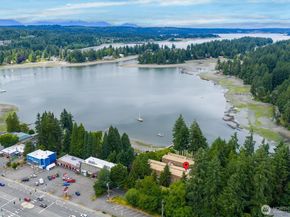 921 Pershing Ave 101, Bremerton WA 98312