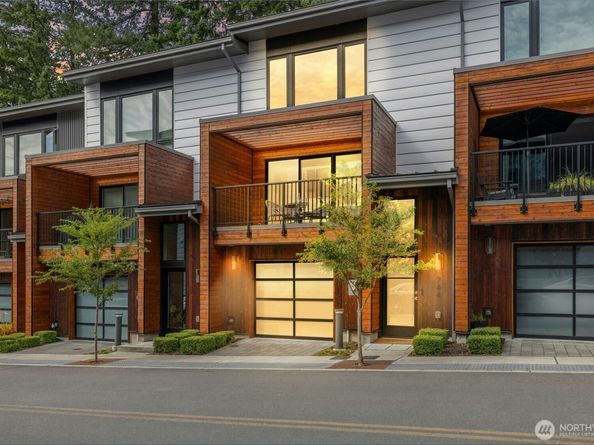 744 Hanami Lane NE, Bainbridge Island WA 98110