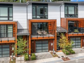 744 Hanami Lane NE, Bainbridge Island WA 98110