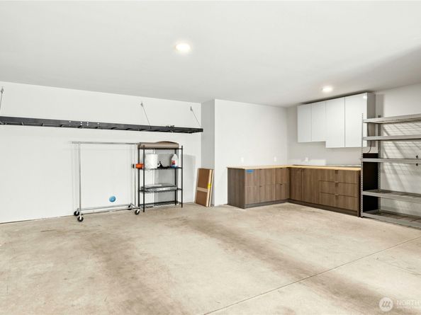 744 Hanami Lane NE, Bainbridge Island WA 98110