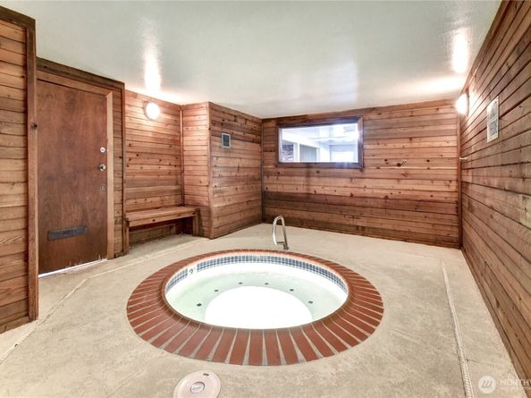 12510 NE 130th Way B103, Kirkland WA 98034