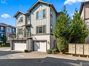 10370 156th Place NE 102, Redmond WA 98052