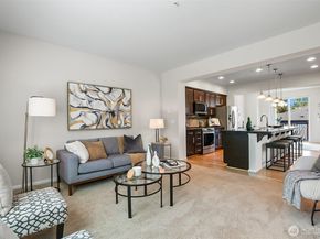 10370 156th Place NE 102, Redmond WA 98052