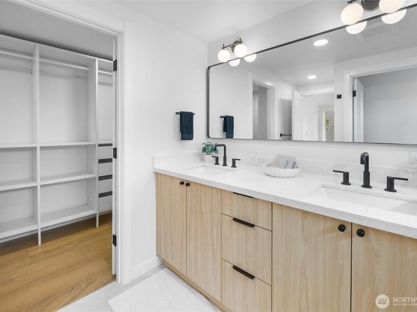 3424 20th Avenue S, Seattle WA 98144