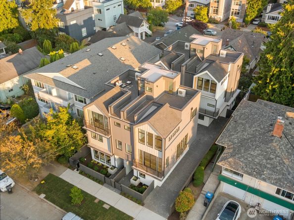 2037 NW 61st Street B, Seattle WA 98107