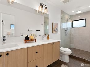 2037 NW 61st Street B, Seattle WA 98107