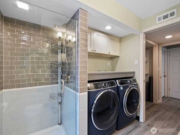 15037 SE 47th Street, Bellevue WA 98006