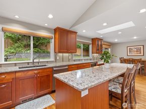 15037 SE 47th Street, Bellevue WA 98006