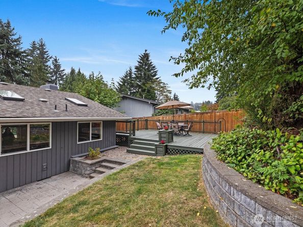 15037 SE 47th Street, Bellevue WA 98006