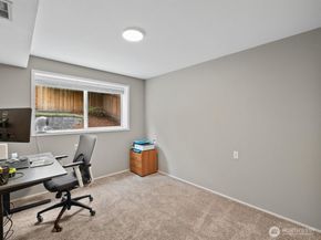 15037 SE 47th Street, Bellevue WA 98006