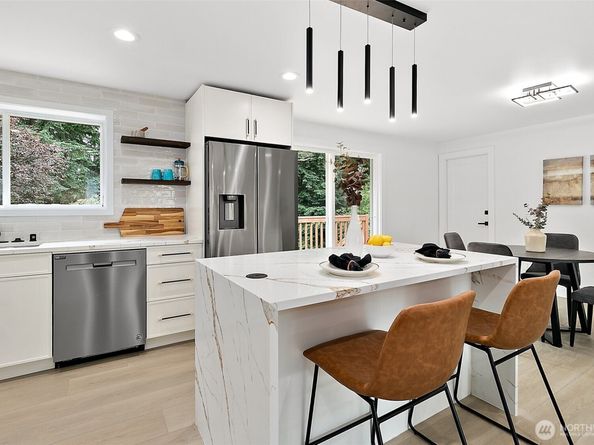 6347 121st Avenue SE, Bellevue WA 98006