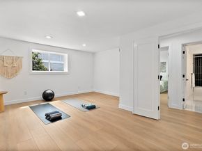 6347 121st Avenue SE, Bellevue WA 98006