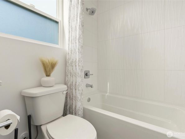 947 NW 56th Street, Seattle WA 98107