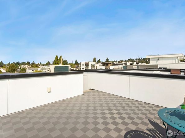 947 NW 56th Street, Seattle WA 98107
