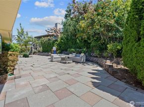 4422 138th Avenue SE, Bellevue WA 98006