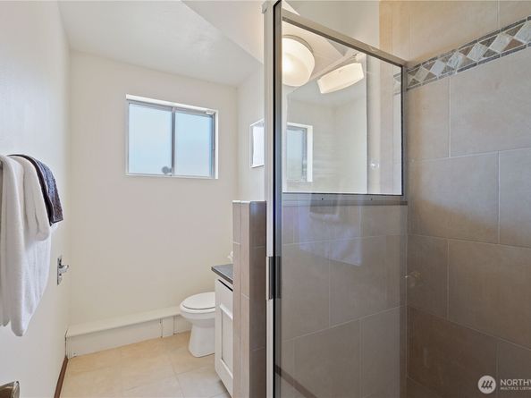4422 138th Avenue SE, Bellevue WA 98006