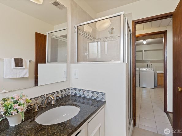 4422 138th Avenue SE, Bellevue WA 98006
