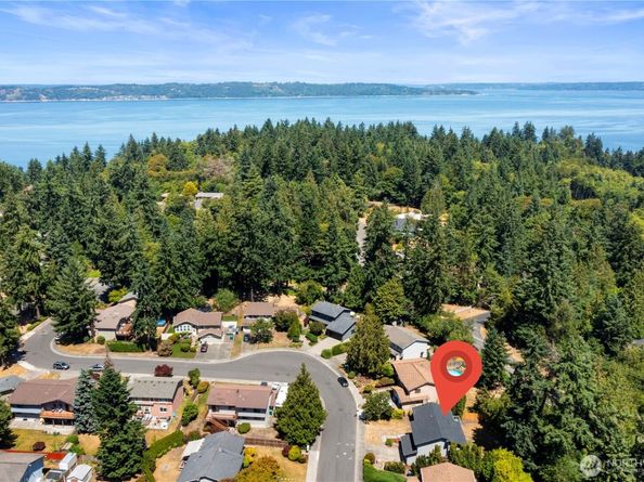 31228 47th Place SW, Federal Way WA 98023