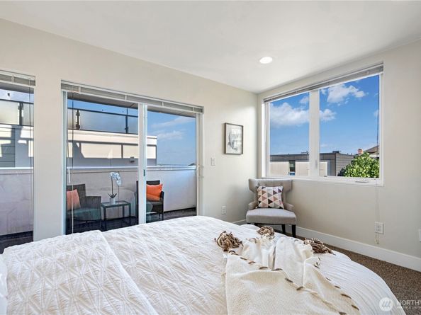 2218 Franklin Avenue E C, Seattle WA 98102