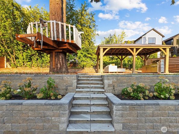 3706 135th Avenue SE, Bellevue WA 98006