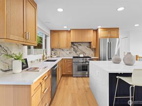 3706 135th Avenue SE, Bellevue WA 98006
