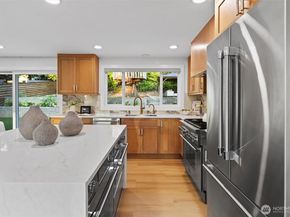 3706 135th Avenue SE, Bellevue WA 98006