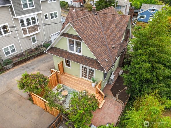 311 W Smith Street, Seattle WA 98119