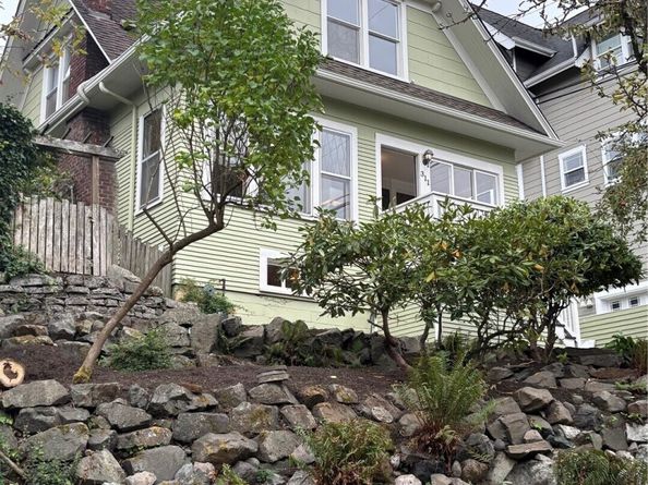 311 W Smith Street, Seattle WA 98119