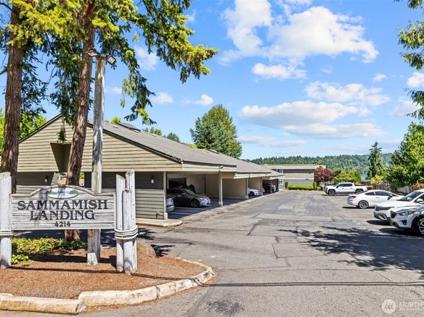 4214 W Lake Sammamish Pkwy NE 102, Redmond WA 98052