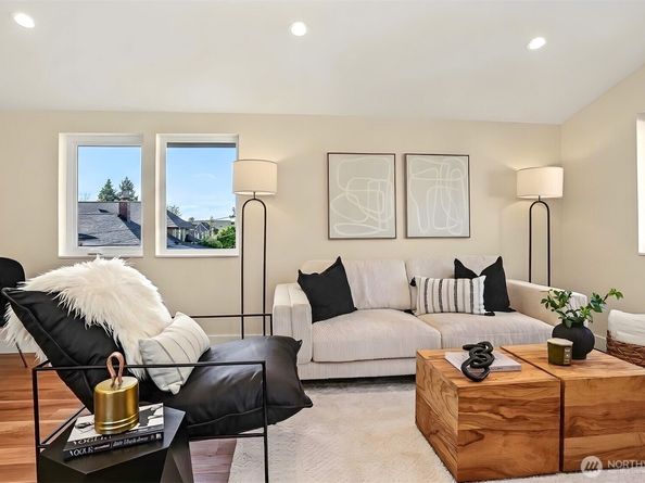 2412 Queen Anne Avenue N, Seattle WA 98119