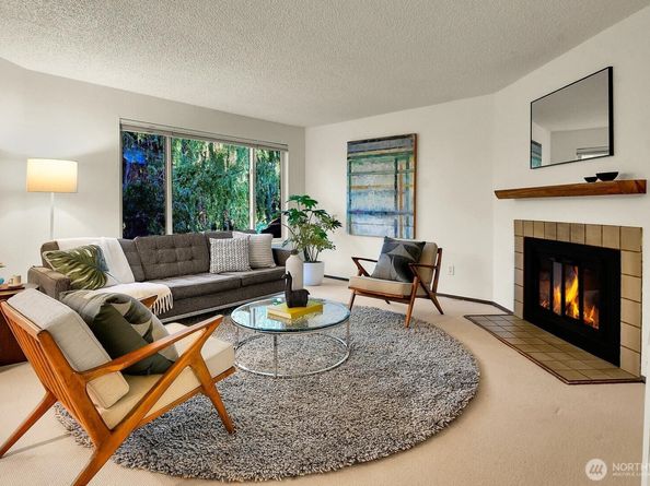 2300 NE 89th Street 2304, Seattle WA 98115