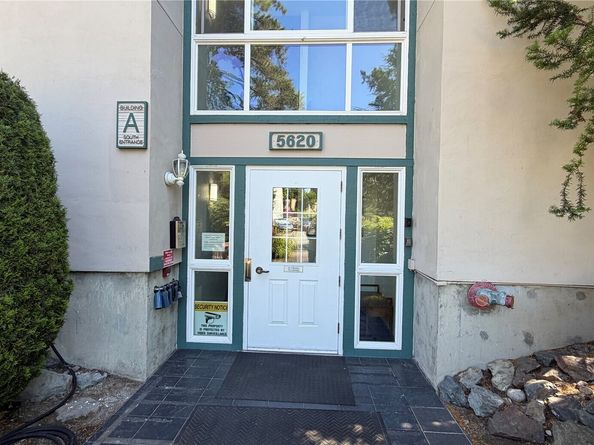 5620 200th Street SW A105, Lynnwood WA 98036