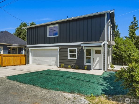 1711 12th Street B, Everett WA 98201