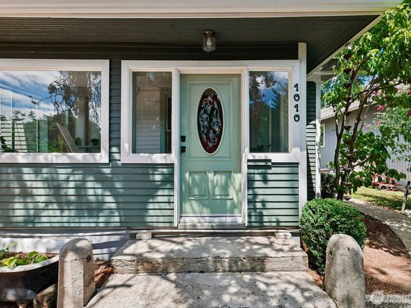1010 S Director Street, Seattle WA 98108