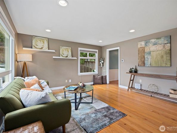 11326 14th Avenue NE, Seattle WA 98125