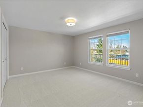 9815 Holly Drive A305, Everett WA 98204