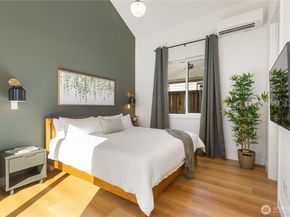 10039 13th Avenue NW, Seattle WA 98177