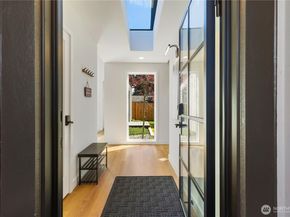 10039 13th Avenue NW, Seattle WA 98177